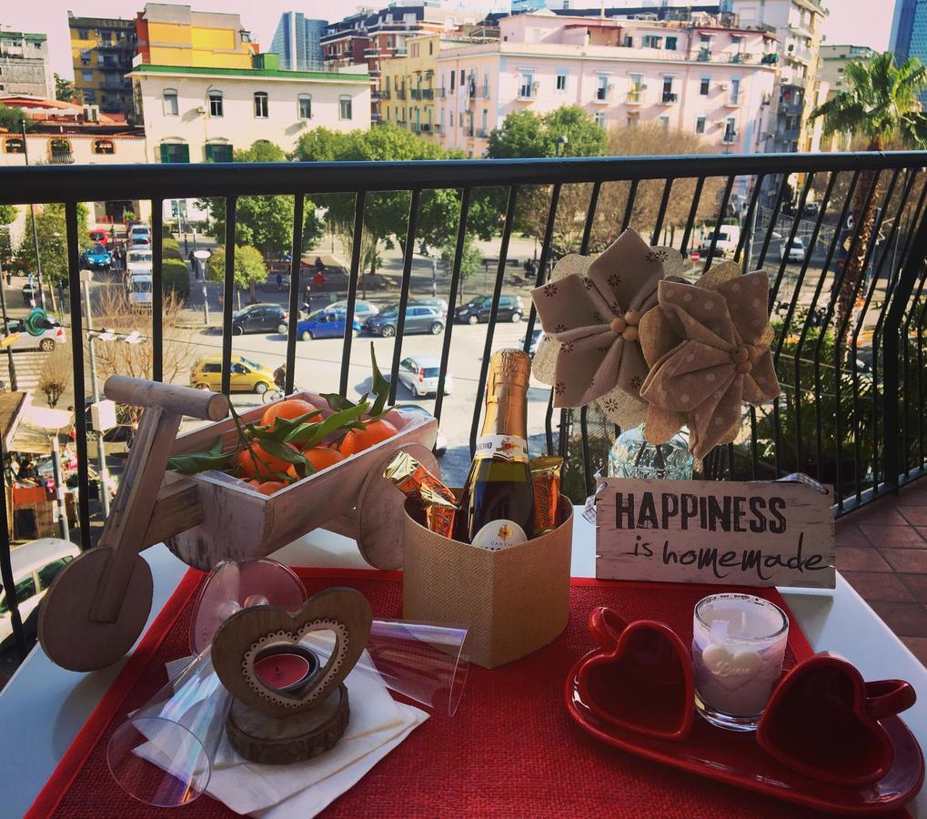 Holiday Garibaldi Napoli Bed & Breakfast Exterior photo